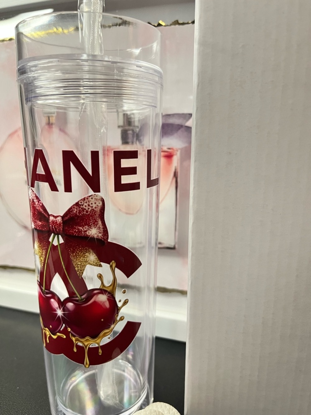 🆕Plastic (Bpa free)🍒 FASHION TUMBLER NWT ( handmade)NIB WITH STRAW TOPPER . - Picture 3 of 4